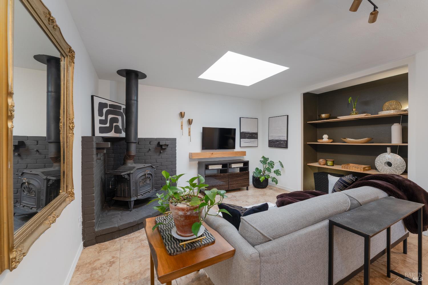 Detail Gallery Image 11 of 38 For 955 N Pine St, Ukiah,  CA 95482 - 3 Beds | 2 Baths