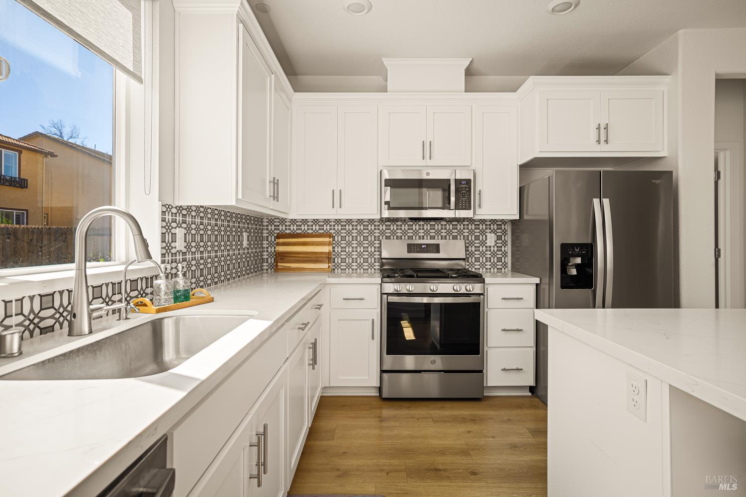 Detail Gallery Image 20 of 48 For 938 Fruit Stand Cir, Vacaville,  CA 95688 - 4 Beds | 4 Baths