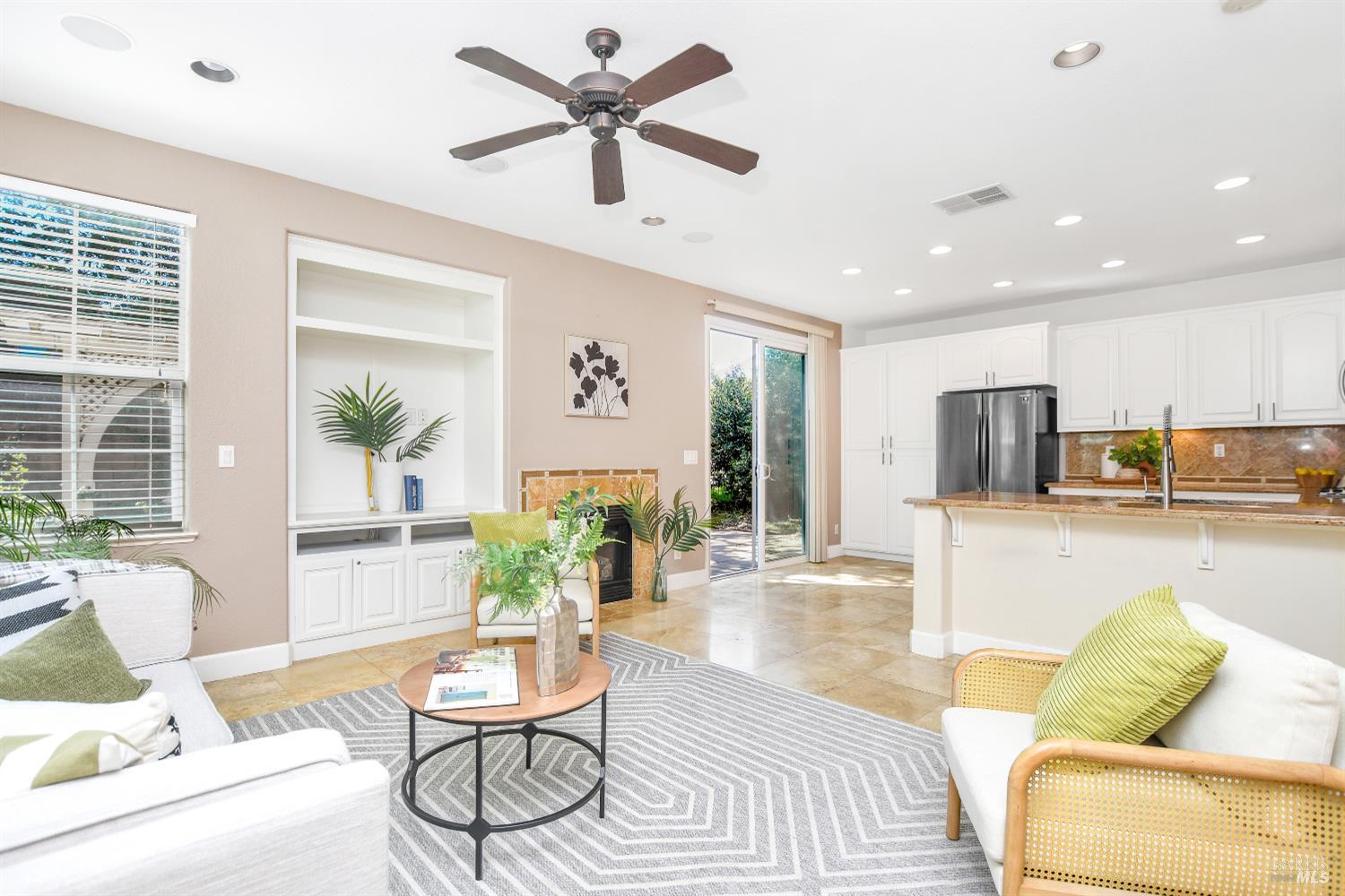 Detail Gallery Image 11 of 34 For 118 Refosco Ct, Vacaville,  CA 95687 - 4 Beds | 2/1 Baths