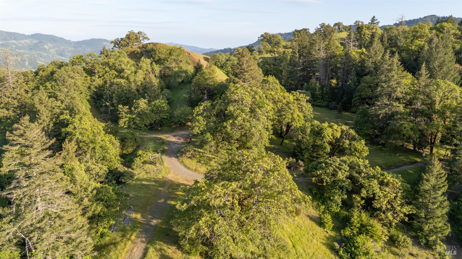 Detail Gallery Image 39 of 43 For 8000 Simmerly Ranch Rd, Laytonville,  CA 95454 - 1 Beds | 1 Baths