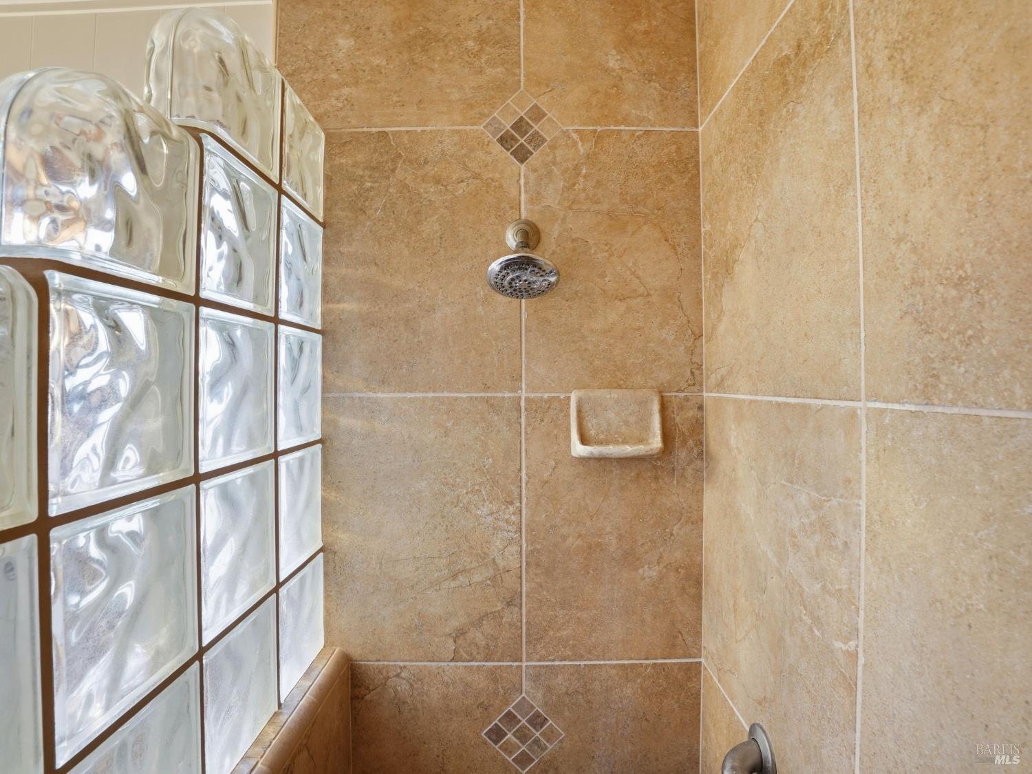 Detail Gallery Image 32 of 57 For 645 Speers Rd, Santa Rosa,  CA 95409 - 3 Beds | 2/1 Baths