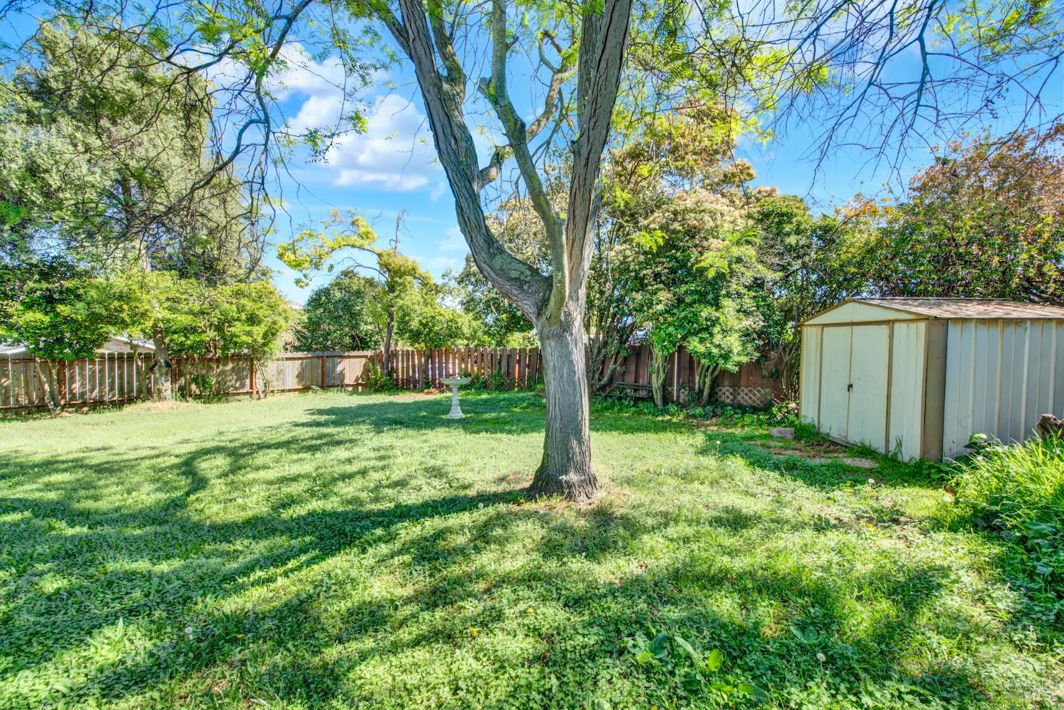 Detail Gallery Image 28 of 36 For 460 Turner Dr, Benicia,  CA 94510 - 3 Beds | 1/1 Baths