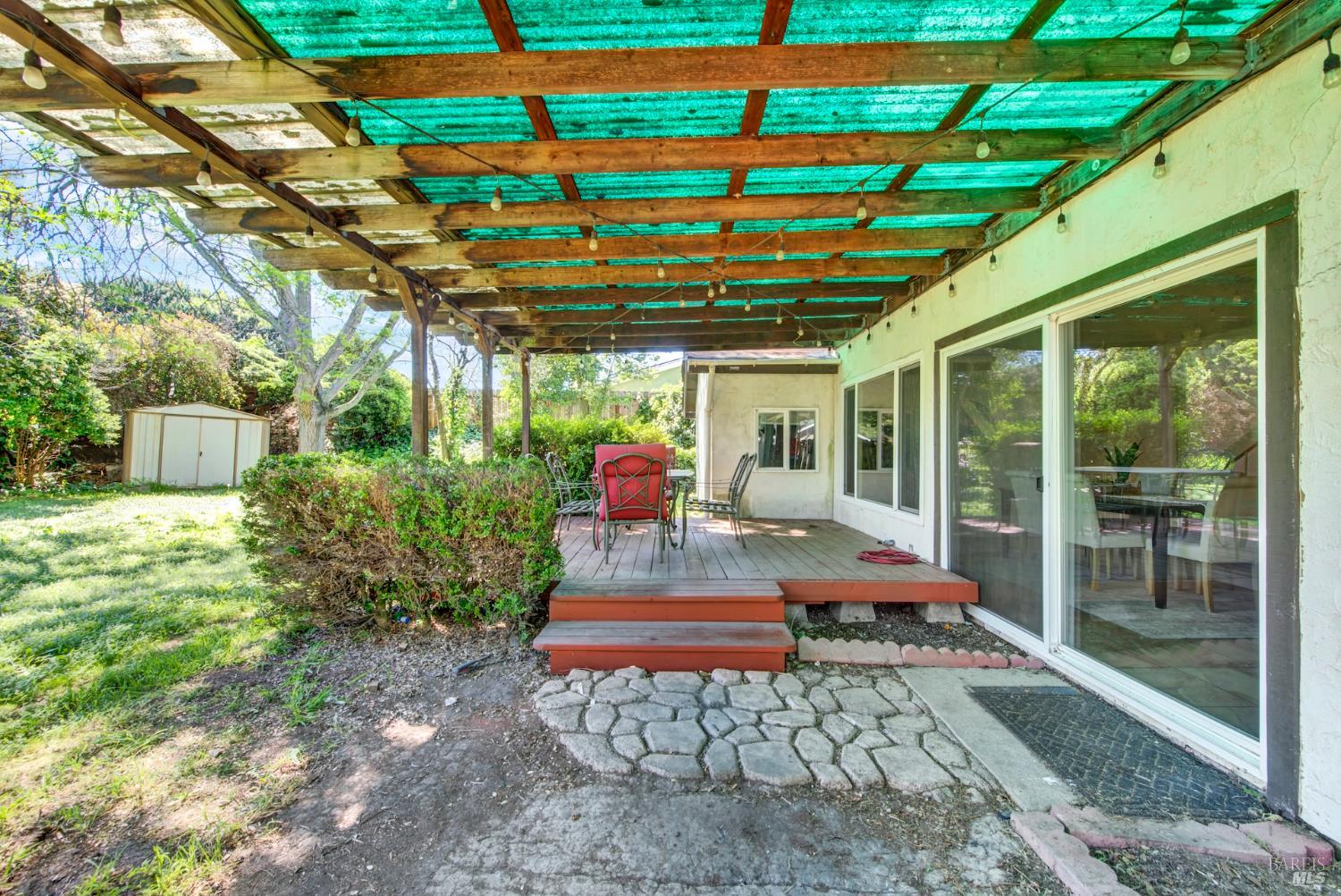 Detail Gallery Image 29 of 36 For 460 Turner Dr, Benicia,  CA 94510 - 3 Beds | 1/1 Baths