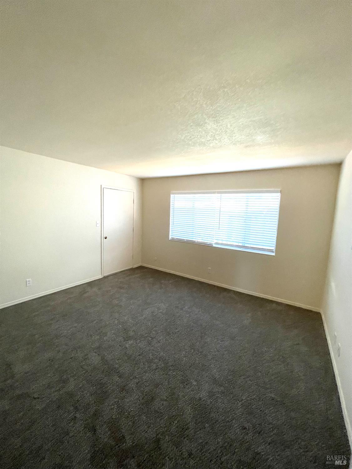 Detail Gallery Image 8 of 16 For 226 E J St #4,  Benicia,  CA 94510 - 2 Beds | 2 Baths