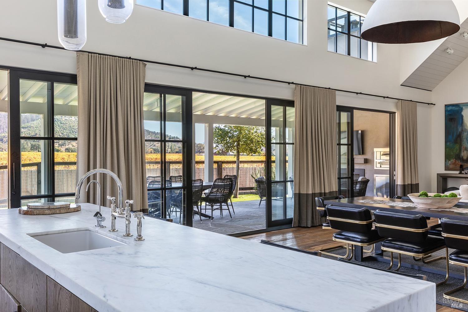 Detail Gallery Image 9 of 33 For 30 Lawley Ln, Calistoga,  CA 94515 - 3 Beds | 3/1 Baths