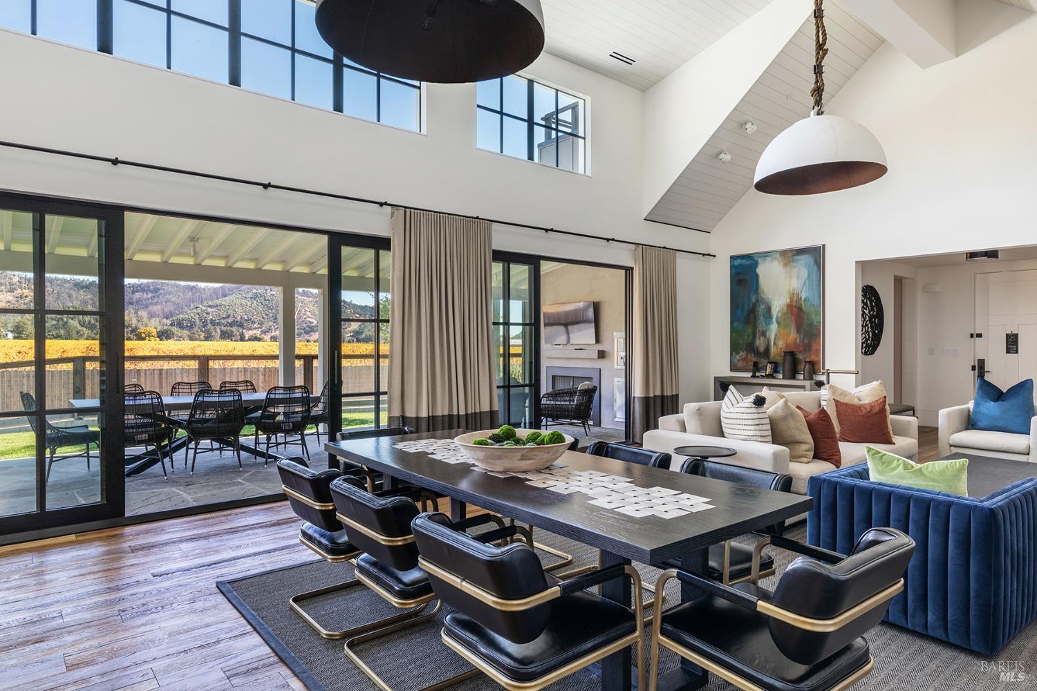 Detail Gallery Image 12 of 33 For 30 Lawley Ln, Calistoga,  CA 94515 - 3 Beds | 3/1 Baths