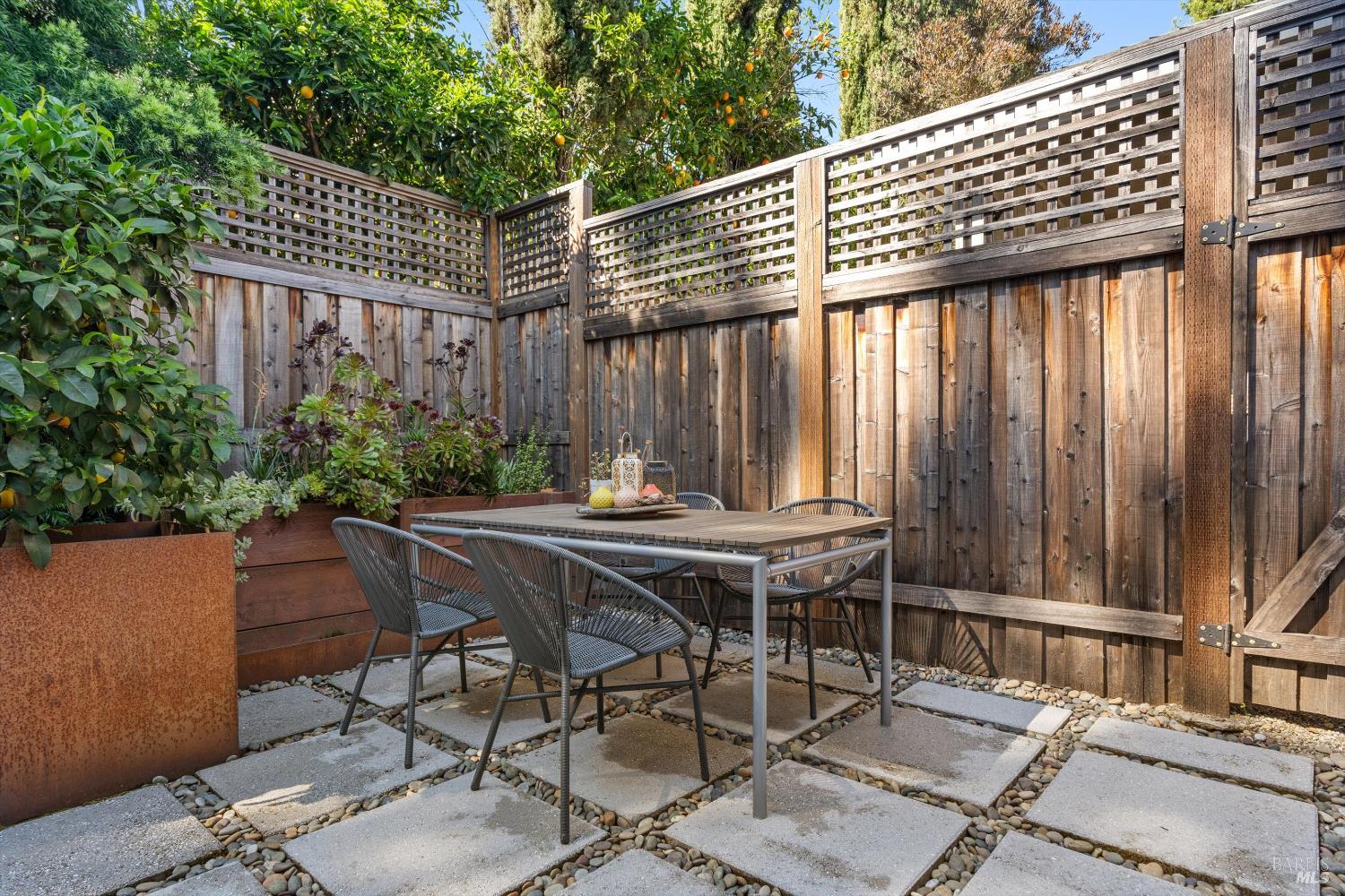 Detail Gallery Image 26 of 38 For 346 Piper St, Healdsburg,  CA 95448 - 2 Beds | 1/1 Baths