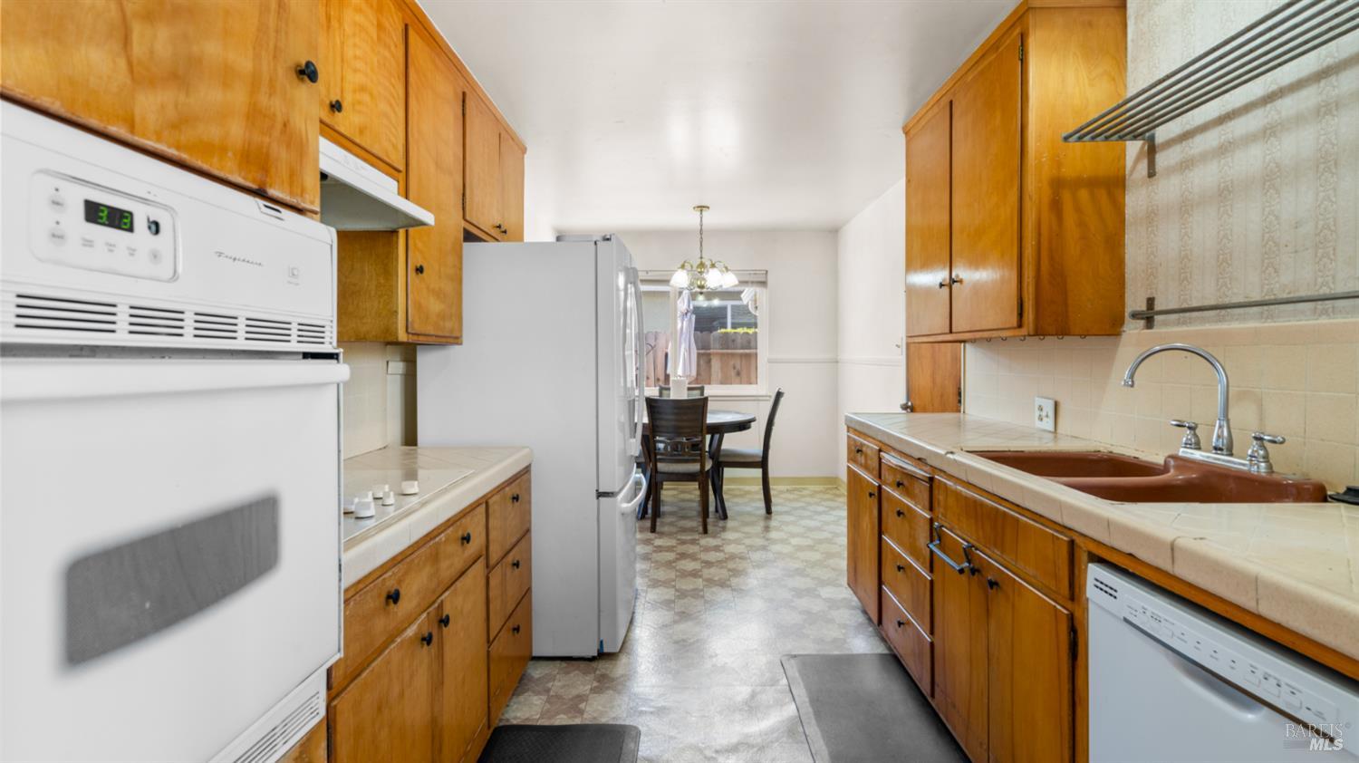 Detail Gallery Image 7 of 33 For 535 Amesbury Dr, Dixon,  CA 95620 - 3 Beds | 2 Baths