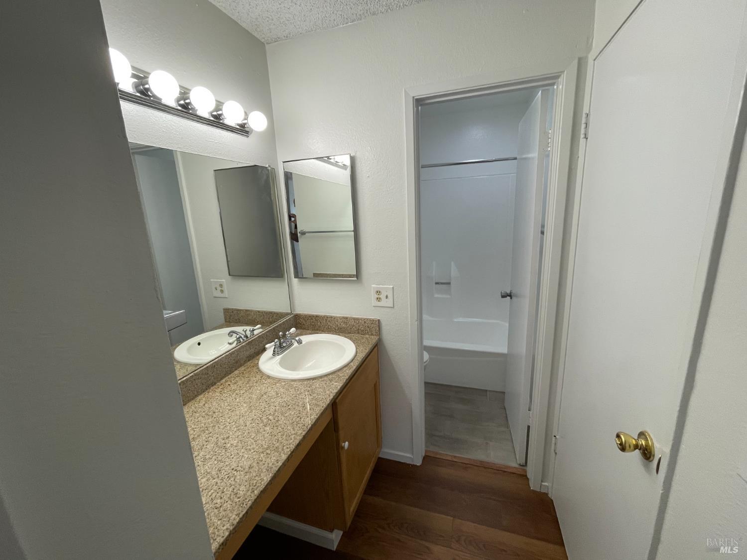 Detail Gallery Image 14 of 29 For 1333 N Camino Alto Unkn #130,  Vallejo,  CA 94589 - 2 Beds | 2 Baths