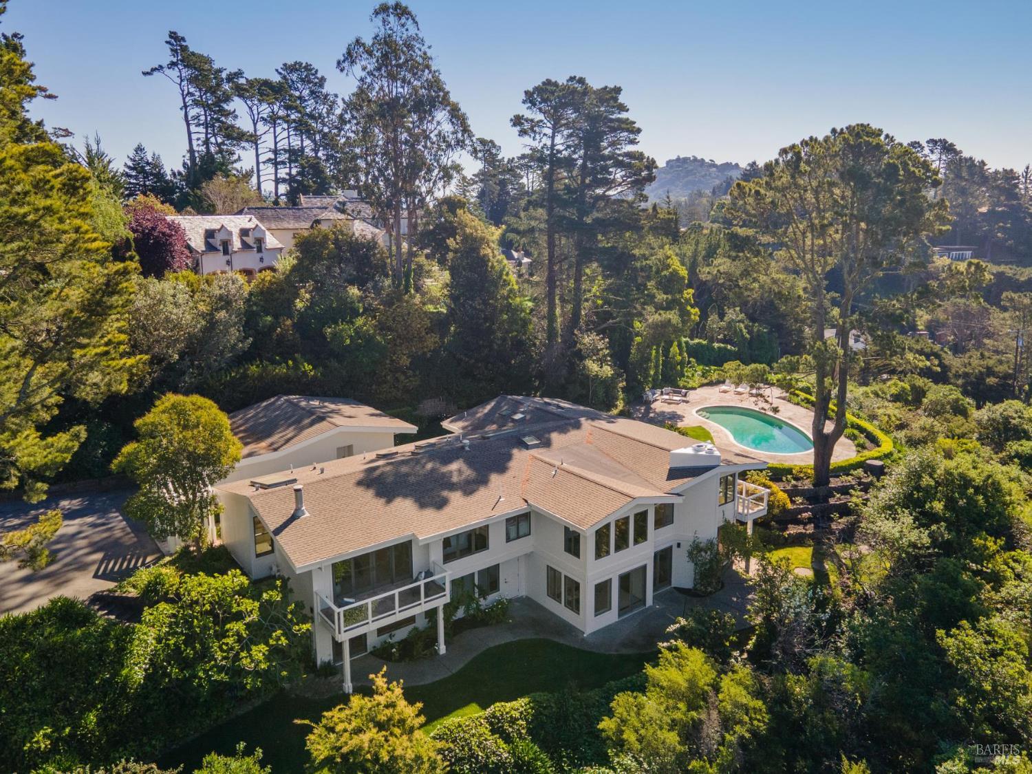 Detail Gallery Image 47 of 54 For 17 Tanfield Rd, Tiburon,  CA 94920 - 5 Beds | 5 Baths