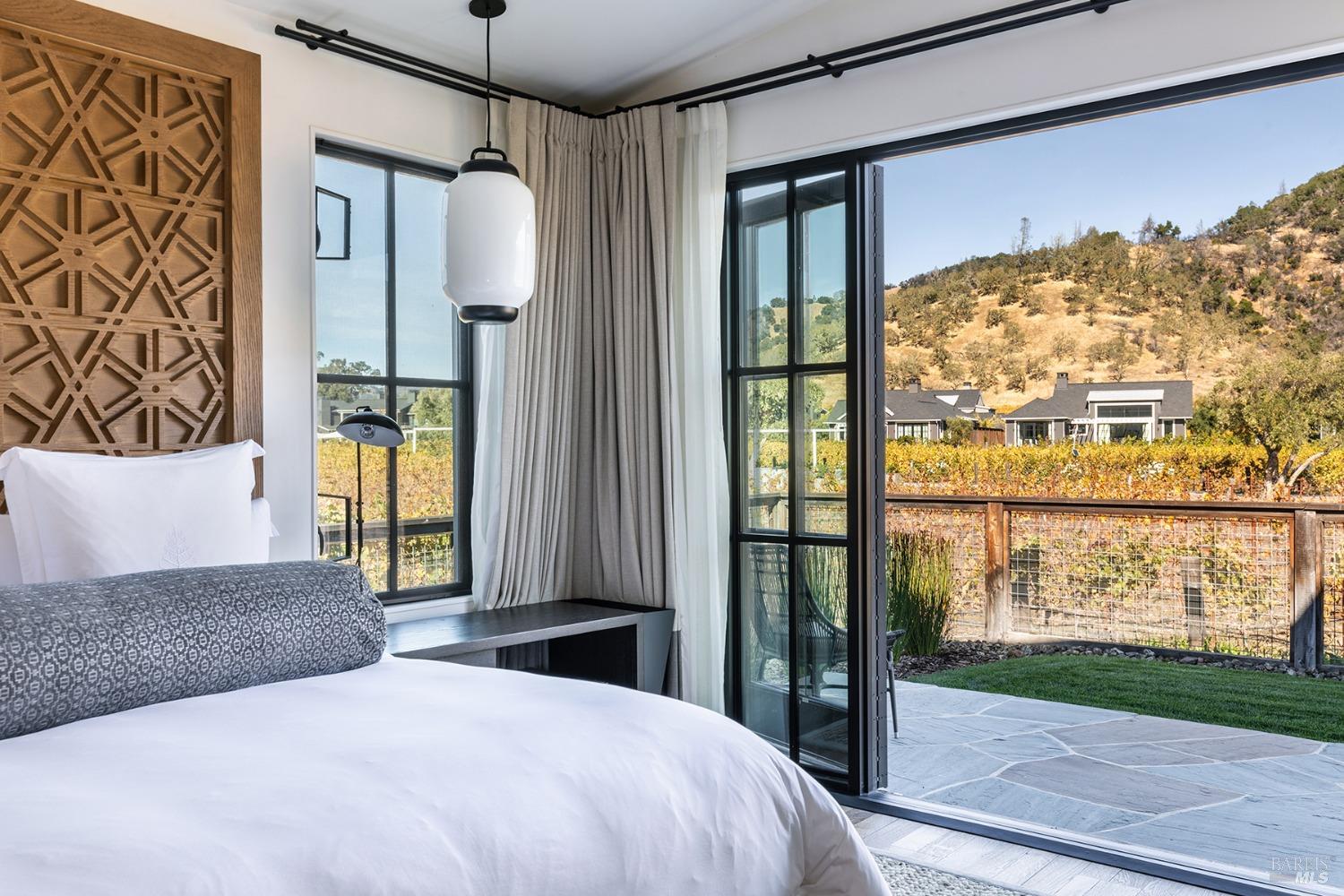 Detail Gallery Image 17 of 33 For 30 Lawley Ln, Calistoga,  CA 94515 - 3 Beds | 3/1 Baths