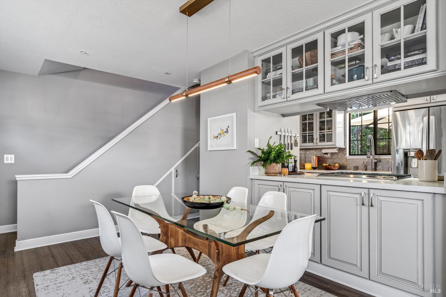 Detail Gallery Image 7 of 38 For 346 Piper St, Healdsburg,  CA 95448 - 2 Beds | 1/1 Baths