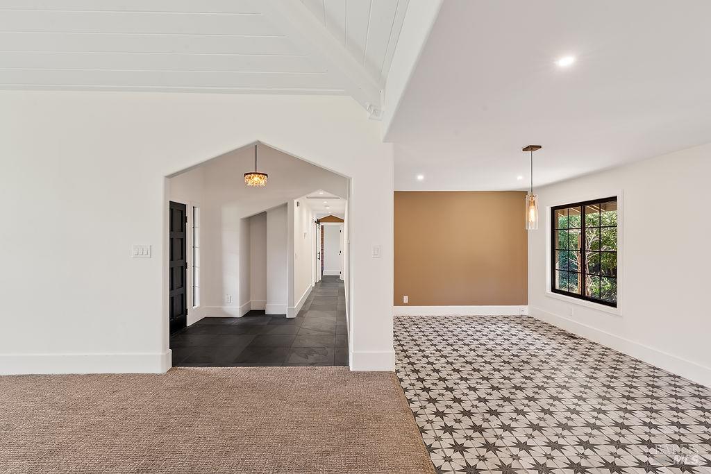Detail Gallery Image 9 of 58 For 549 Catherine Ct, Santa Rosa,  CA 95409 - 3 Beds | 2/1 Baths