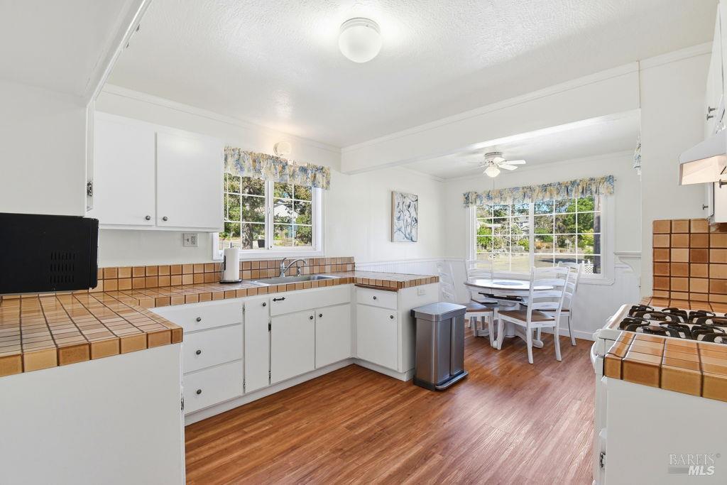 Detail Gallery Image 10 of 39 For 7265 Hayden Ave, Sebastopol,  CA 95472 - 2 Beds | 1 Baths