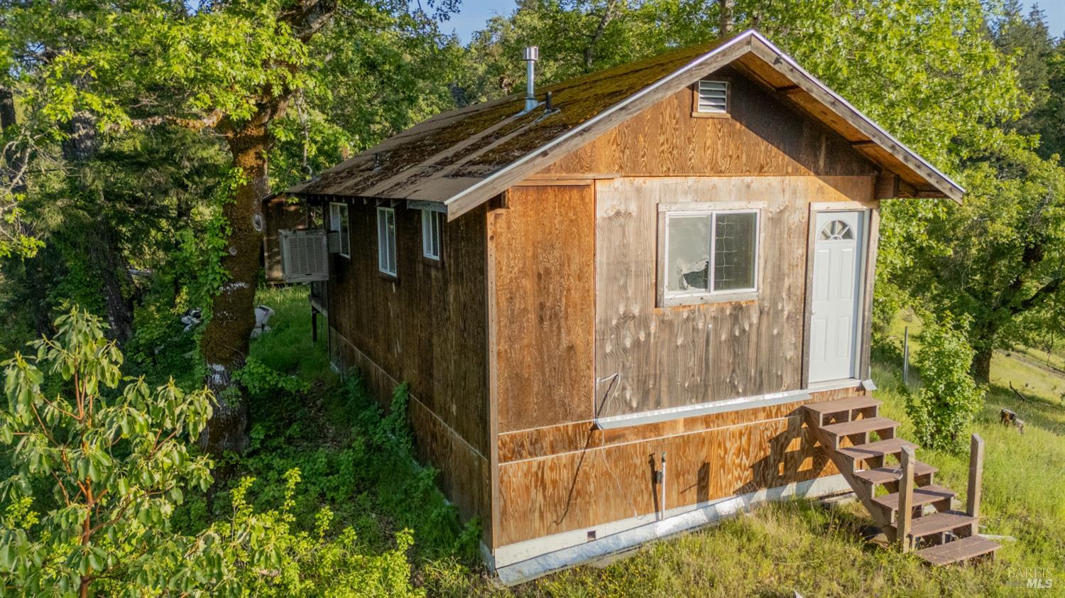 Detail Gallery Image 26 of 43 For 8000 Simmerly Ranch Rd, Laytonville,  CA 95454 - 1 Beds | 1 Baths