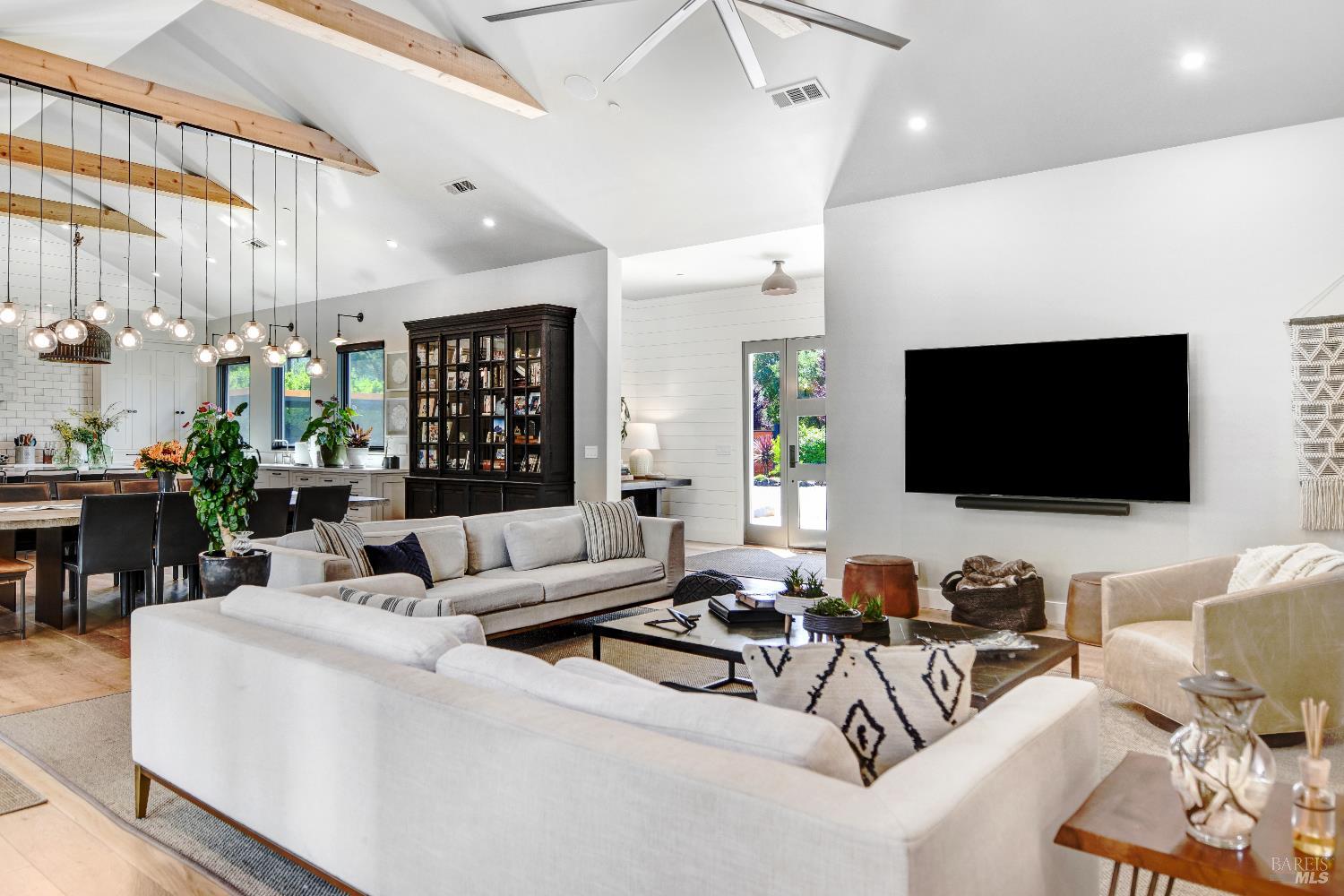 Detail Gallery Image 20 of 64 For 85 W Trinity Rd, Glen Ellen,  CA 95442 - 4 Beds | 5/2 Baths