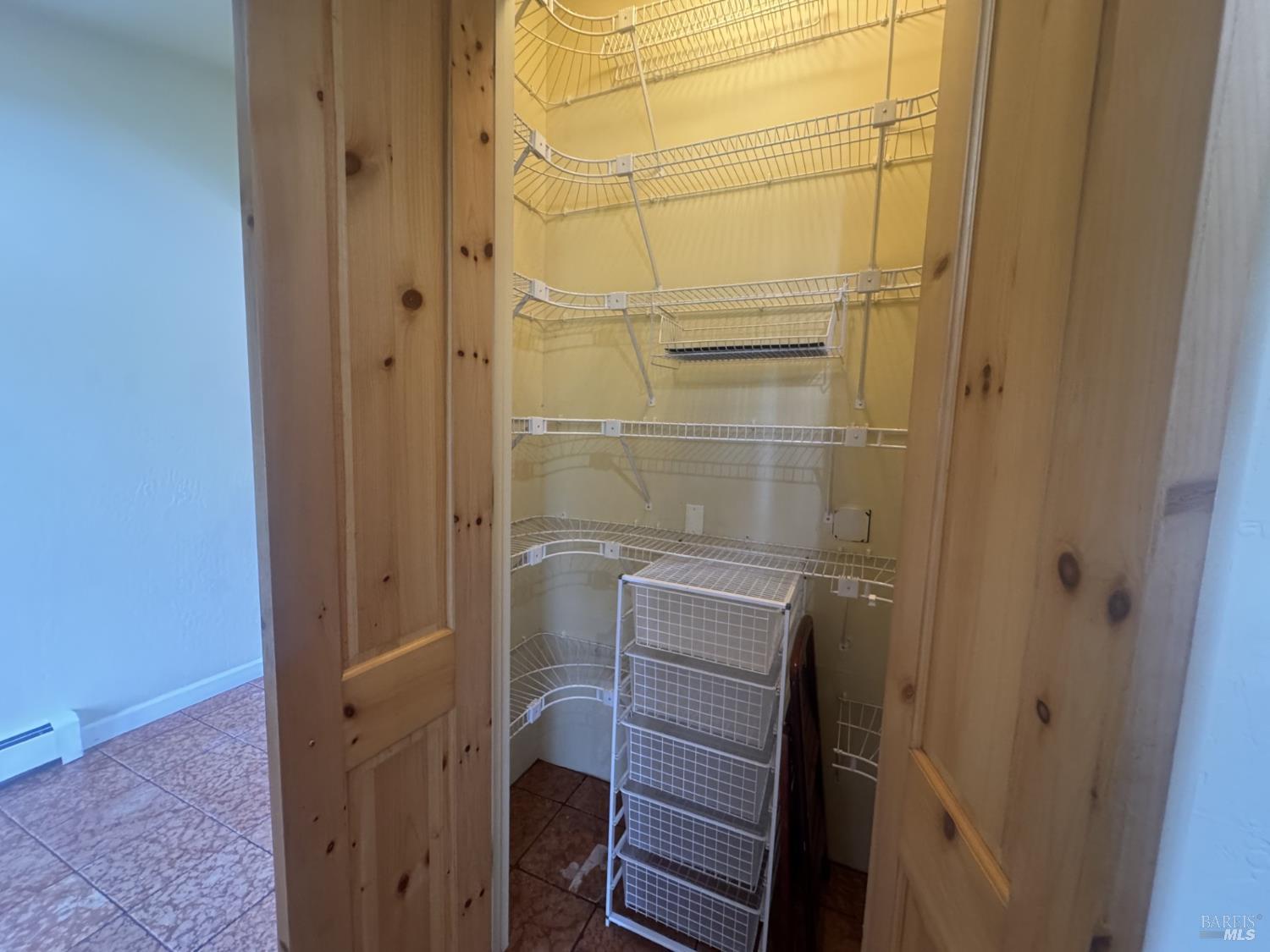 Detail Gallery Image 18 of 79 For 124 Montego Key, Novato,  CA 94949 - 4 Beds | 3 Baths