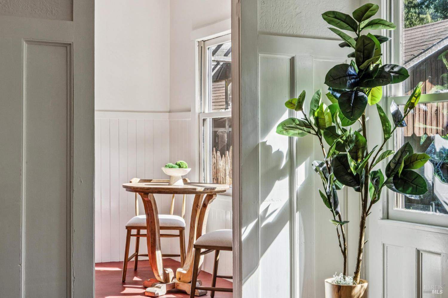 Detail Gallery Image 15 of 34 For 203 Scott St, Mill Valley,  CA 94941 - 3 Beds | 1 Baths