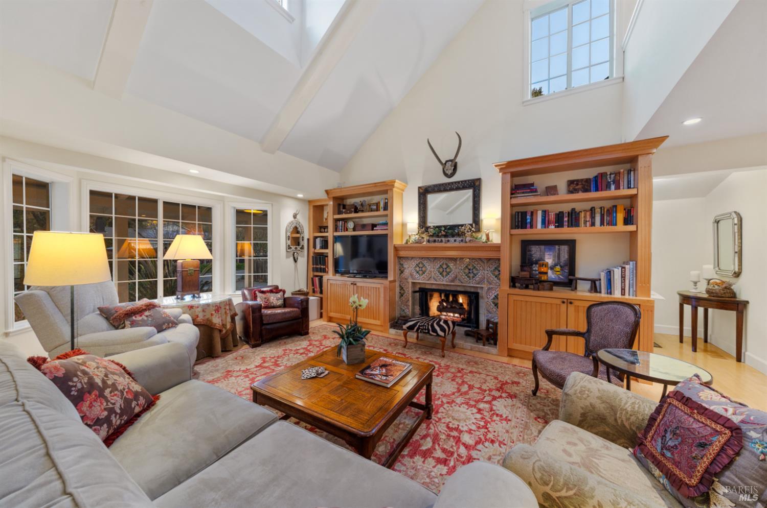 Detail Gallery Image 8 of 47 For 1245 Castle Rd, Sonoma,  CA 95476 - 2 Beds | 4/1 Baths