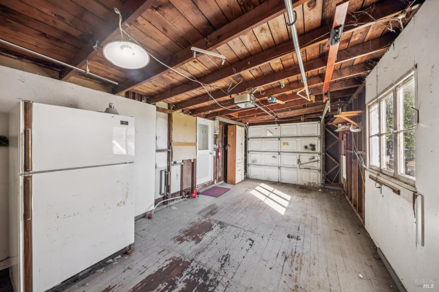 Detail Gallery Image 39 of 50 For 141 Edison Ave, Corte Madera,  CA 94925 - 2 Beds | 1/1 Baths