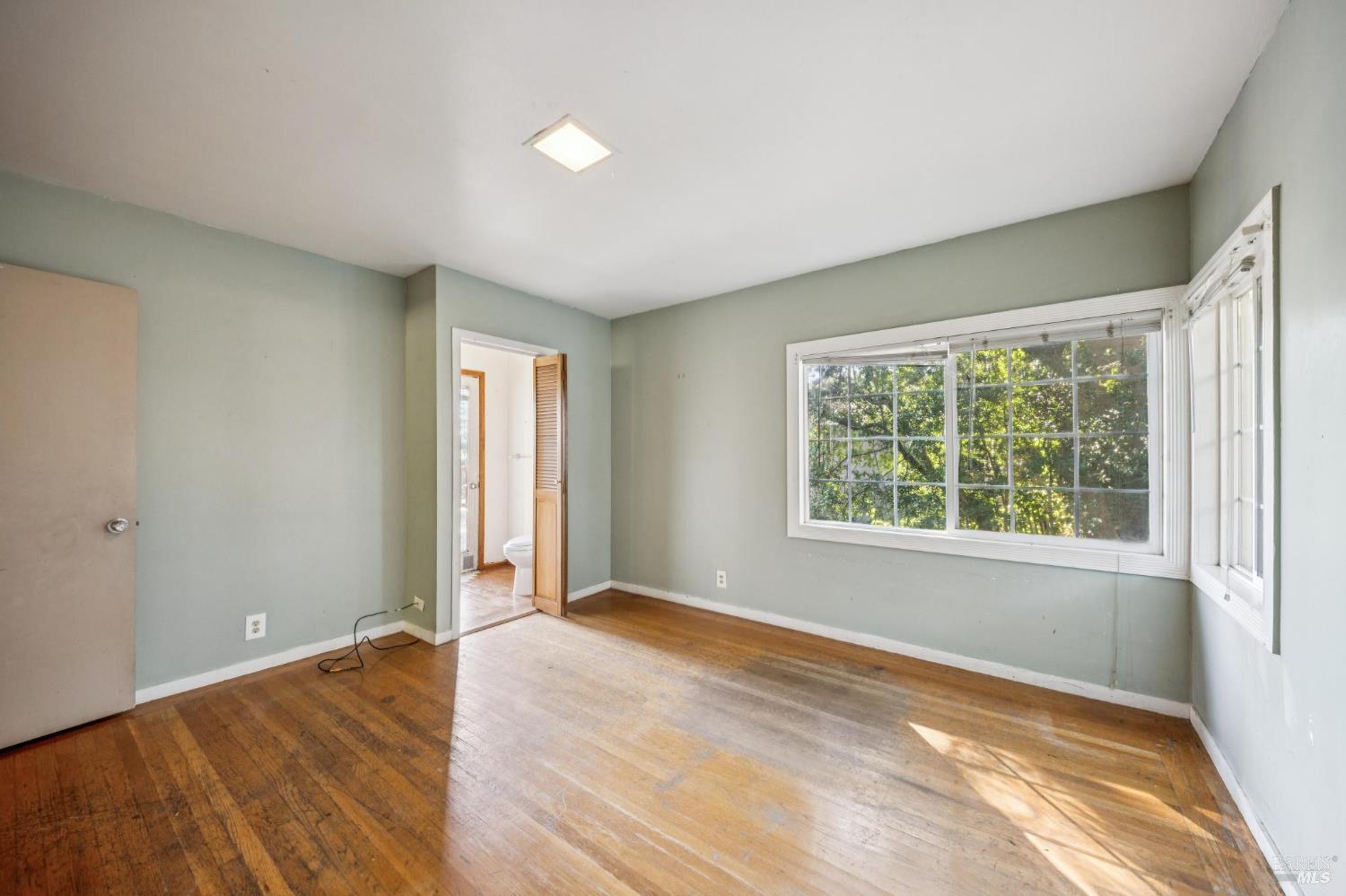 Detail Gallery Image 22 of 50 For 141 Edison Ave, Corte Madera,  CA 94925 - 2 Beds | 1/1 Baths