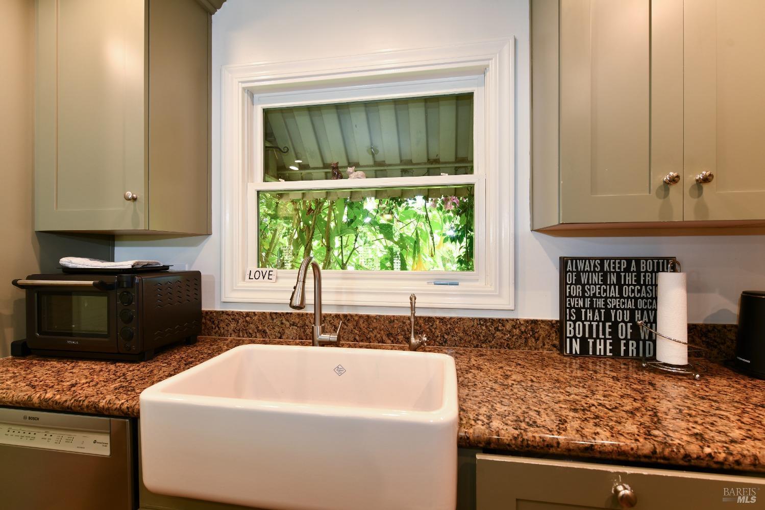 Detail Gallery Image 16 of 31 For 4 Ramona Ave, Napa,  CA 94559 - 3 Beds | 2 Baths