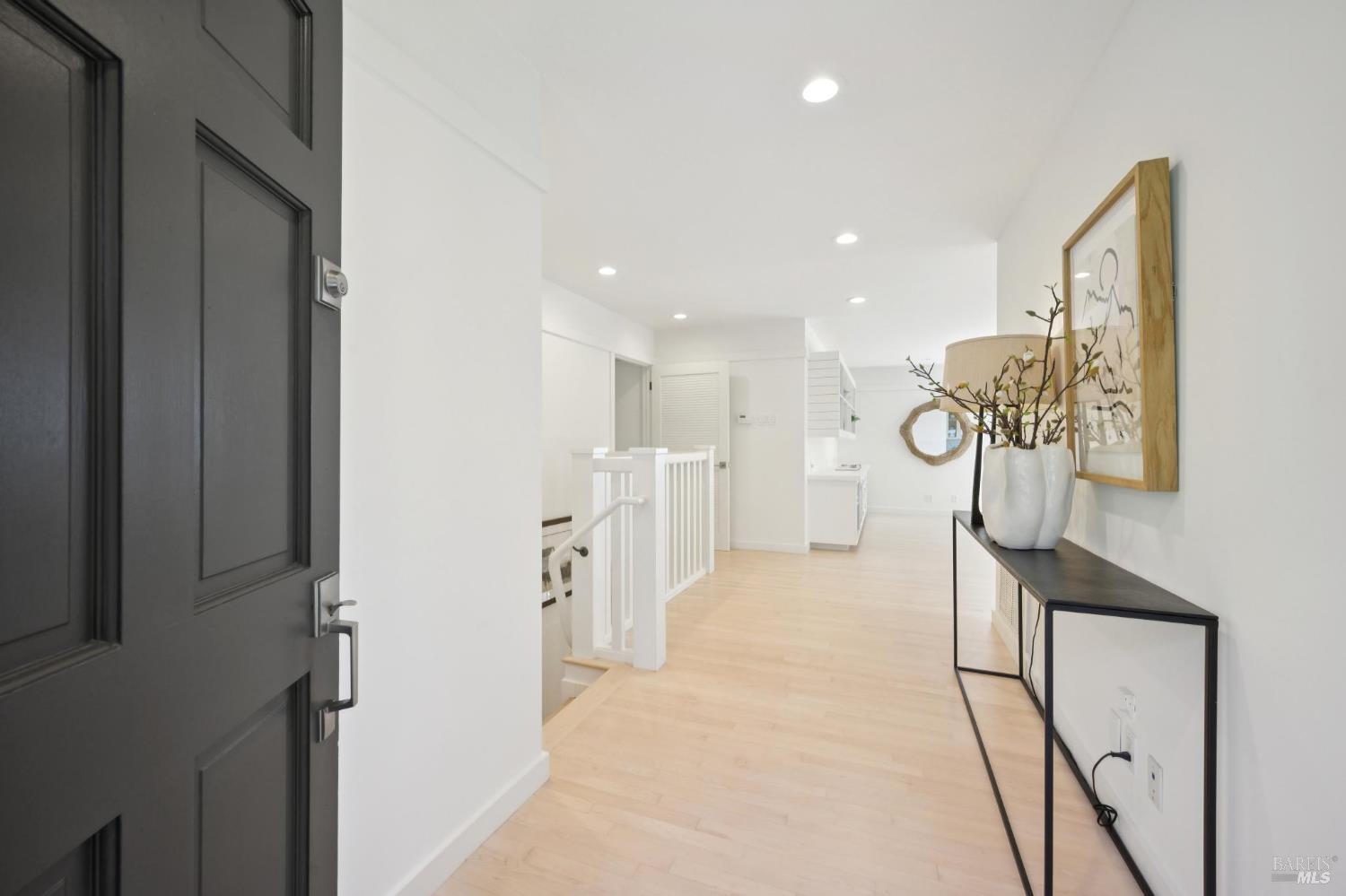 Detail Gallery Image 40 of 42 For 55 Upper North Ter, Tiburon,  CA 94920 - 4 Beds | 3 Baths