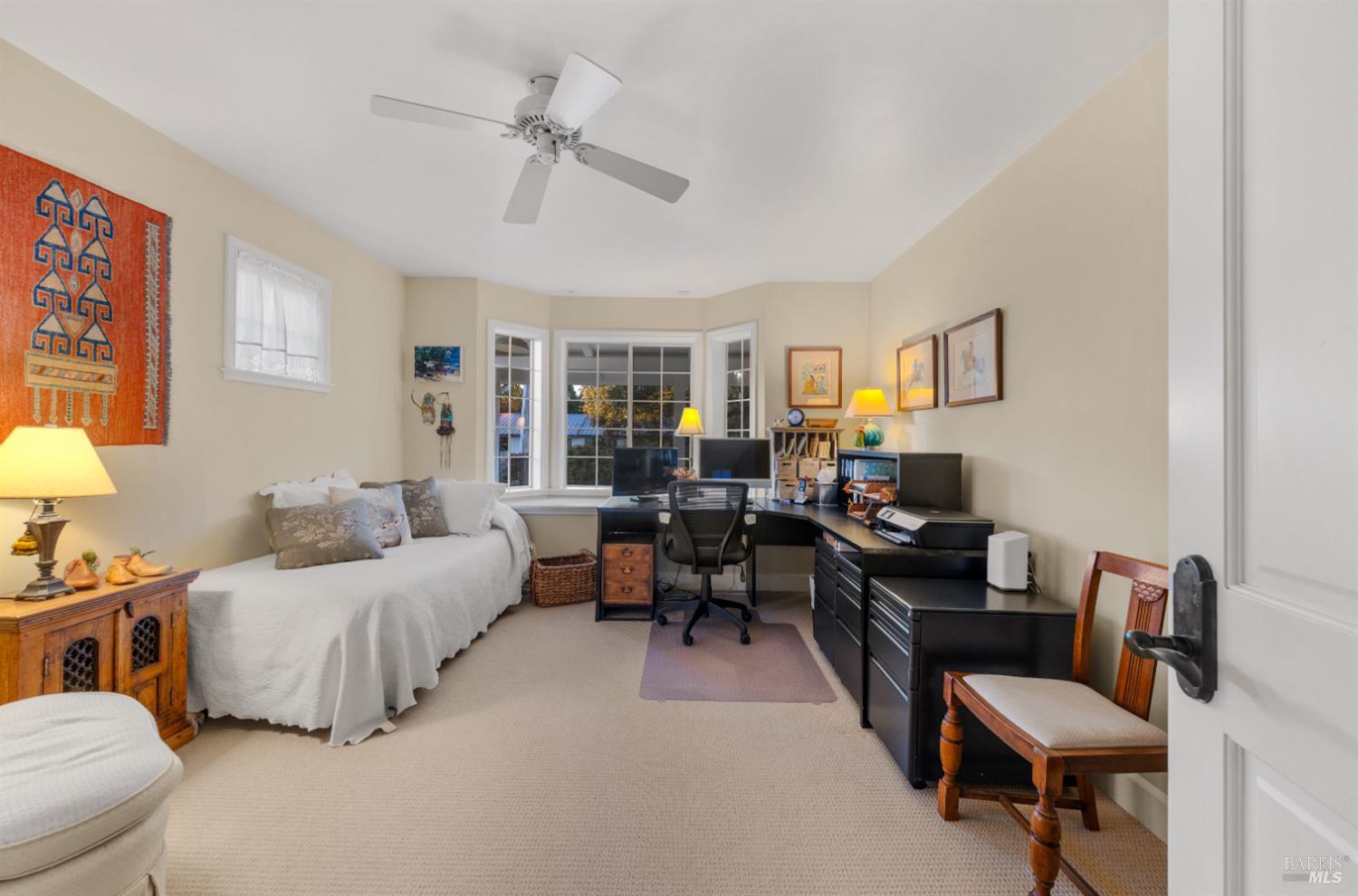 Detail Gallery Image 15 of 47 For 1245 Castle Rd, Sonoma,  CA 95476 - 2 Beds | 4/1 Baths