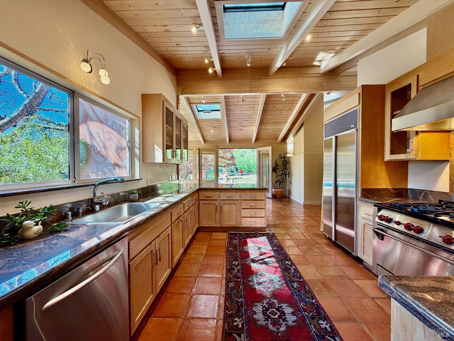 Detail Gallery Image 13 of 50 For 321 Dutch Henry Canyon Rd, Calistoga,  CA 94515 - 3 Beds | 3 Baths