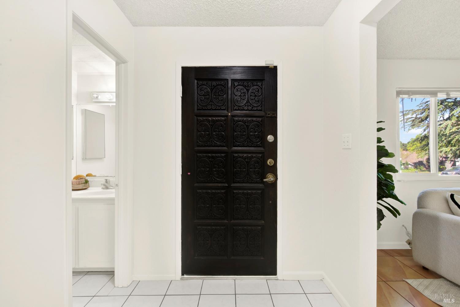 Detail Gallery Image 14 of 36 For 460 Turner Dr, Benicia,  CA 94510 - 3 Beds | 1/1 Baths