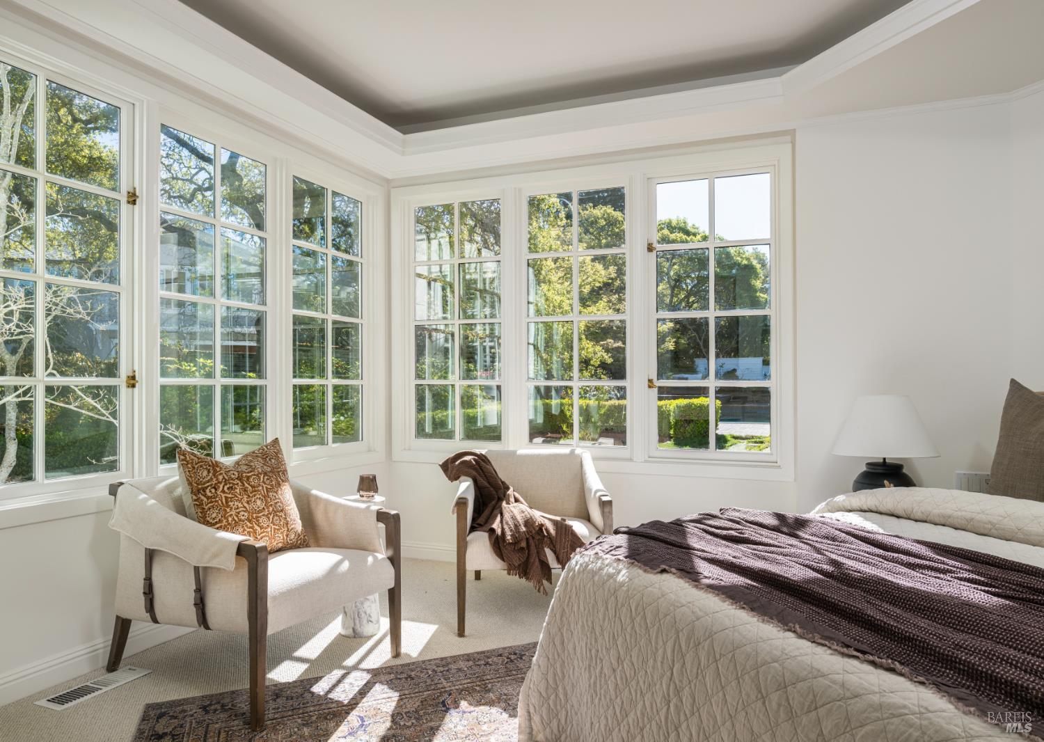 Detail Gallery Image 24 of 59 For 14 Skyland Way, Ross,  CA 94957 - 5 Beds | 4/1 Baths