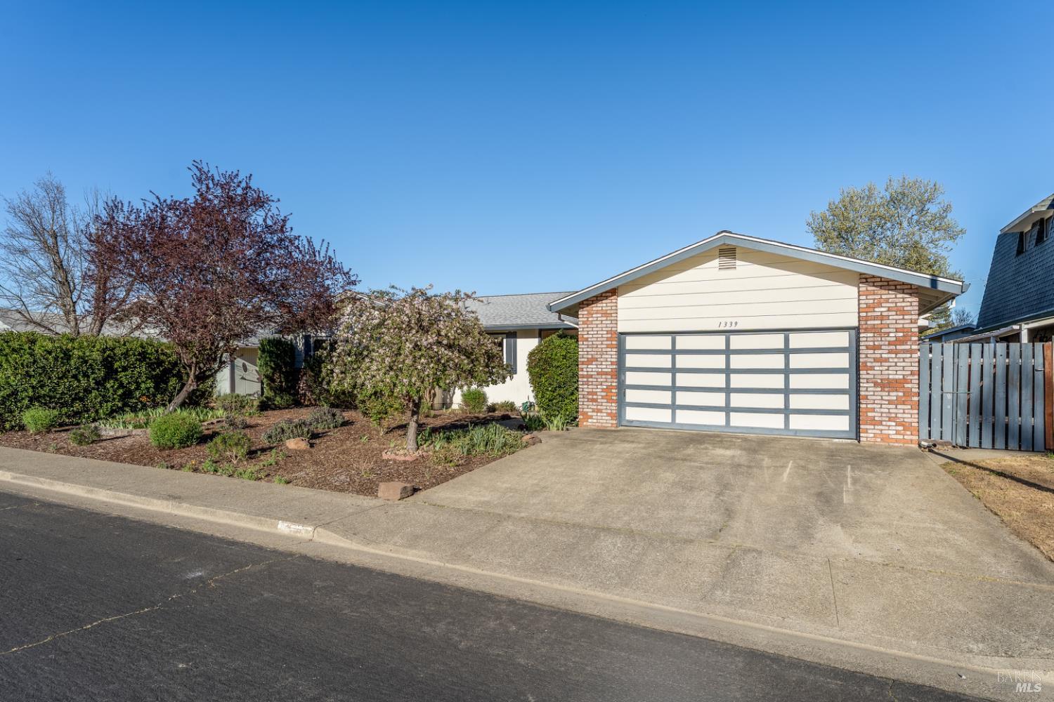 Detail Gallery Image 29 of 29 For 1339 Laurel Ave, Ukiah,  CA 95482 - 3 Beds | 2 Baths