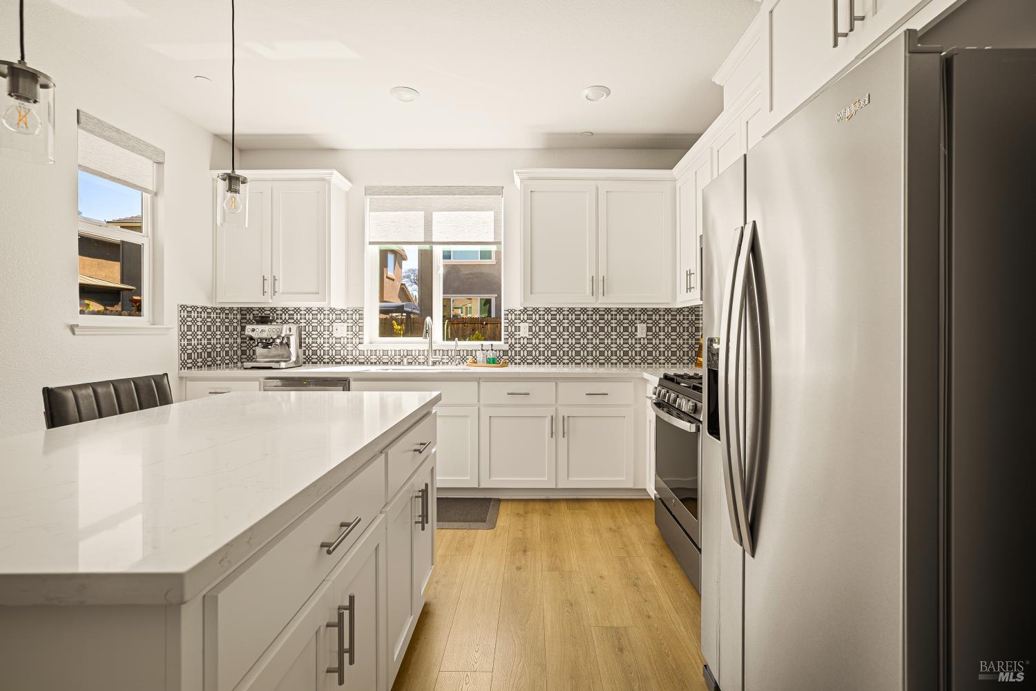 Detail Gallery Image 18 of 48 For 938 Fruit Stand Cir, Vacaville,  CA 95688 - 4 Beds | 4 Baths