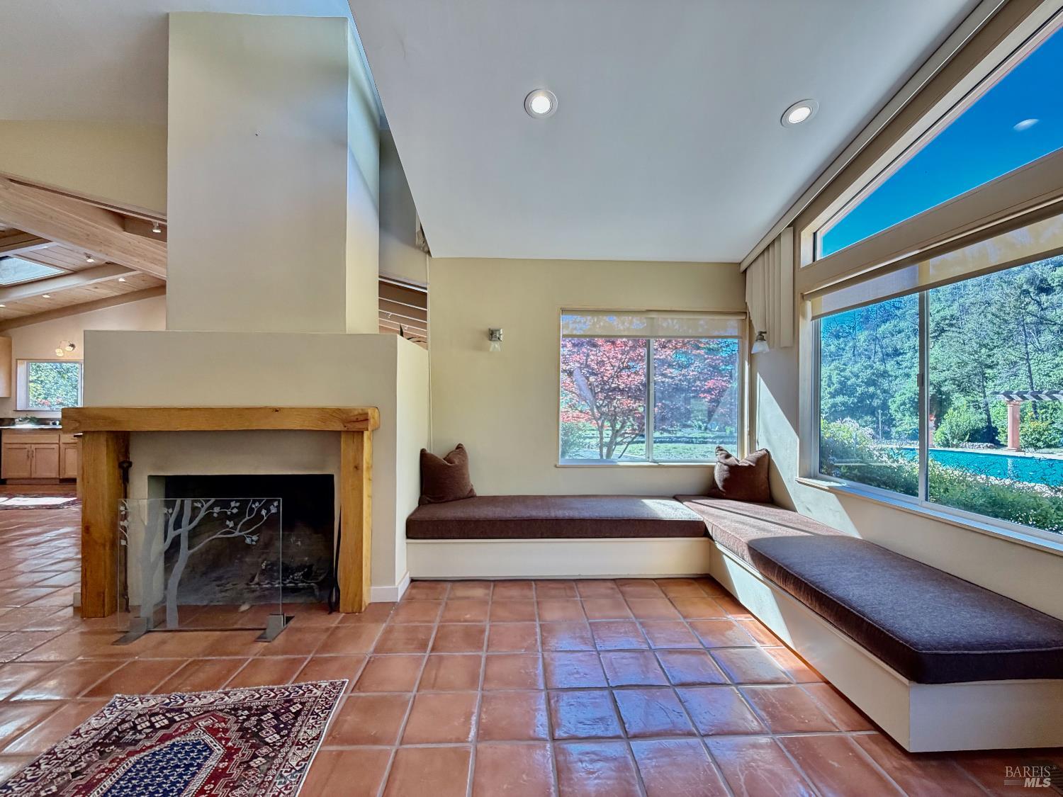 Detail Gallery Image 8 of 50 For 321 Dutch Henry Canyon Rd, Calistoga,  CA 94515 - 3 Beds | 3 Baths