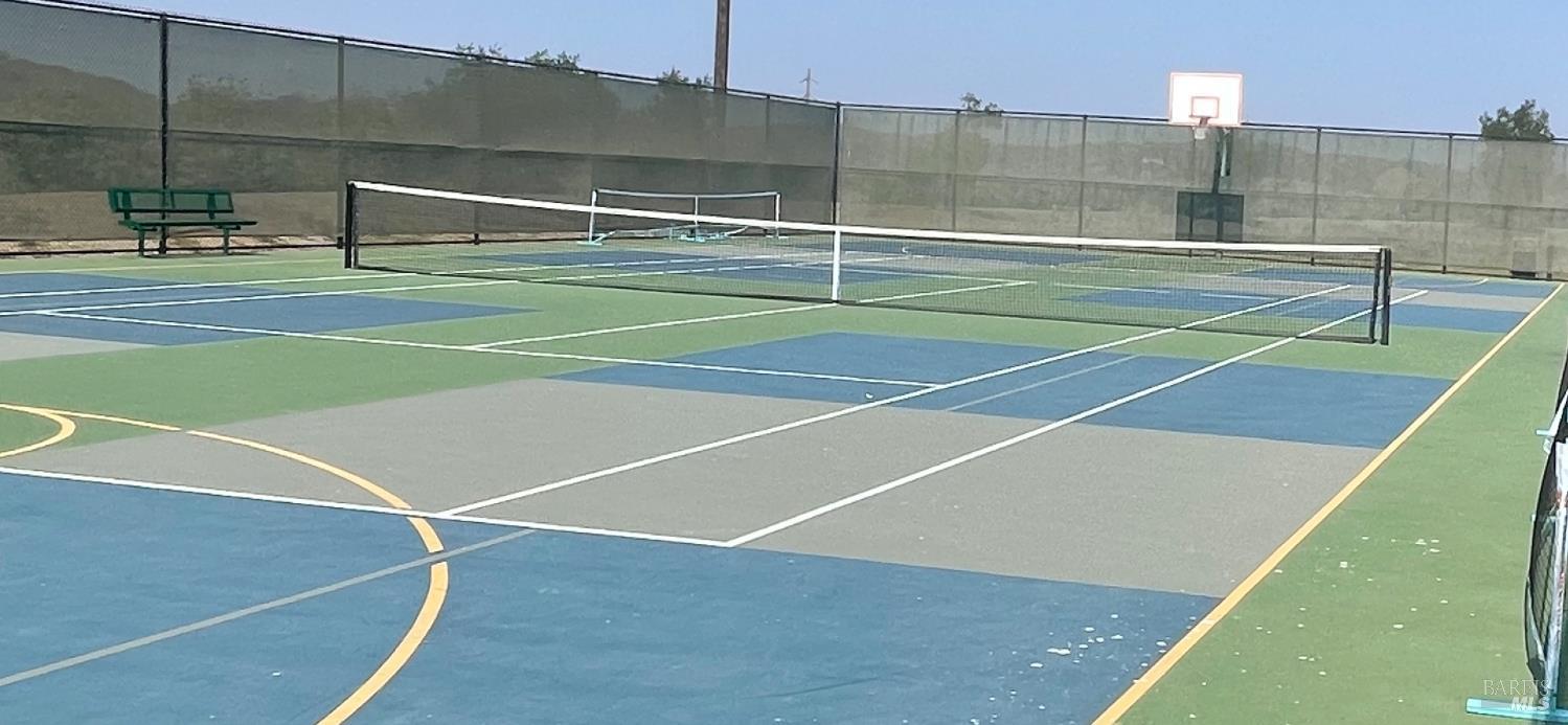 Detail Gallery Image 61 of 79 For 124 Montego Key, Novato,  CA 94949 - 4 Beds | 3 Baths