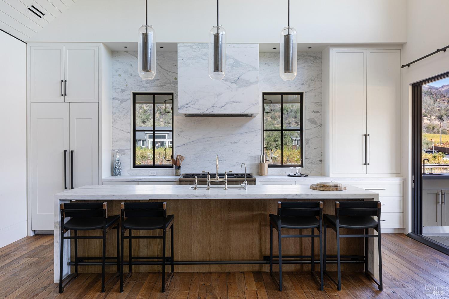 Detail Gallery Image 4 of 33 For 30 Lawley Ln, Calistoga,  CA 94515 - 3 Beds | 3/1 Baths