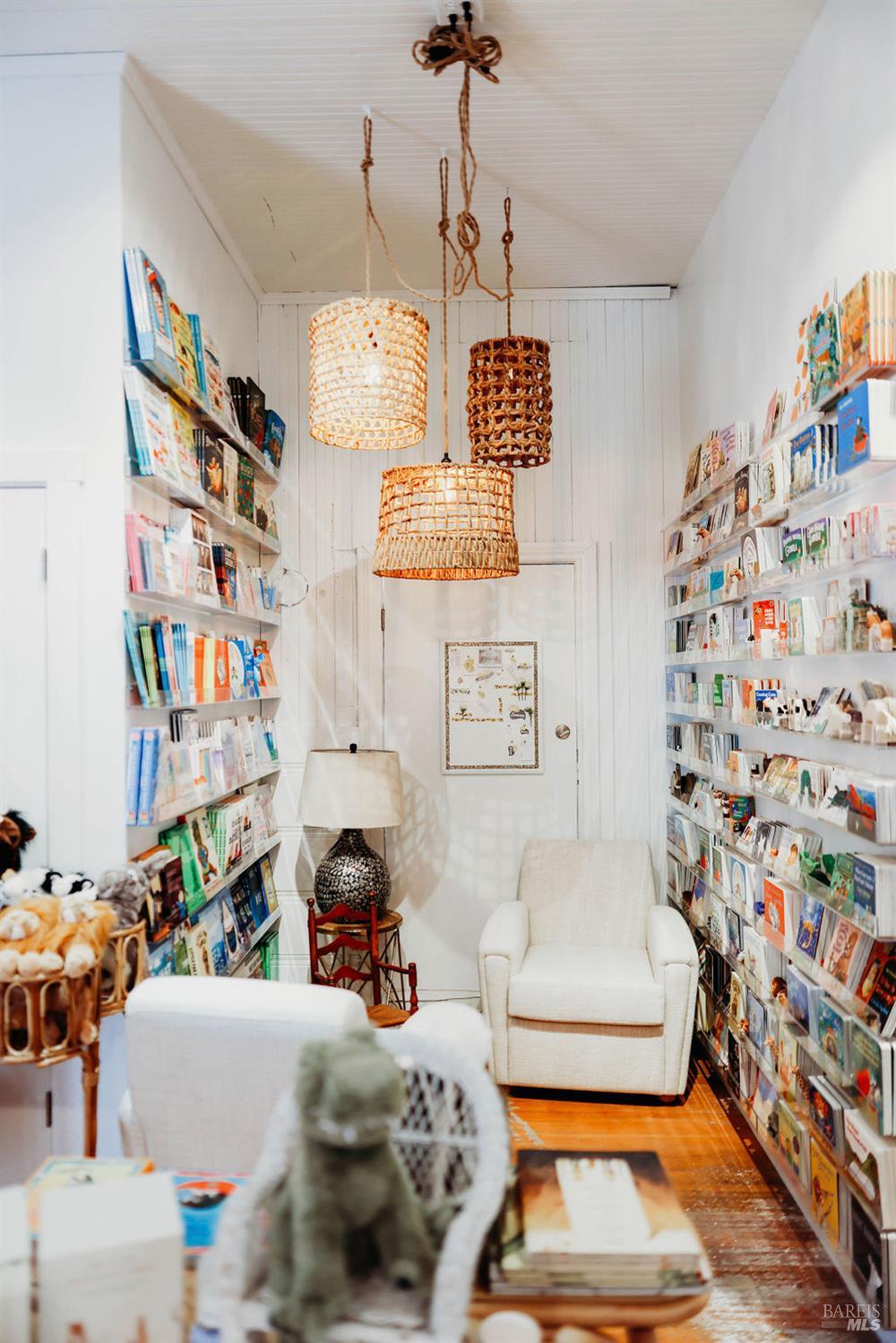 Detail Gallery Image 3 of 5 For 536 Broadway a,  Sonoma,  CA 95476 - – Beds | – Baths