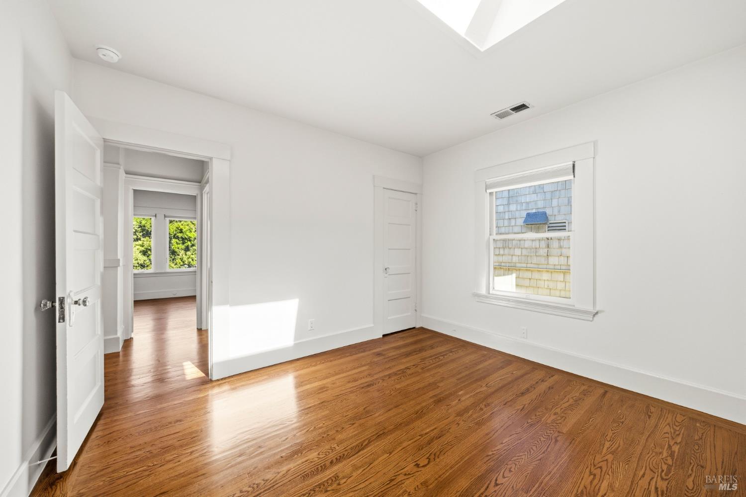 Detail Gallery Image 33 of 45 For 31 Acacia Ave, Belvedere,  CA 94920 - 3 Beds | 1 Baths