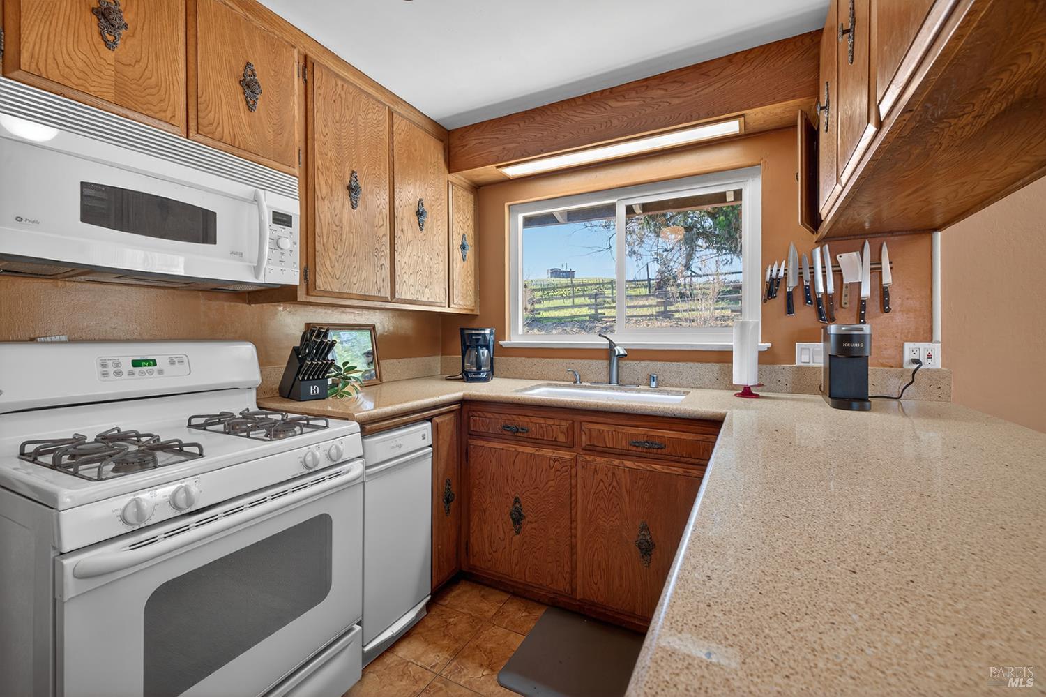 Detail Gallery Image 24 of 63 For 9699 Kelly Ln, Penngrove,  CA 94951 - 3 Beds | 2 Baths