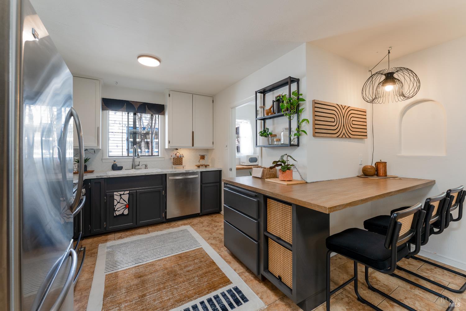 Detail Gallery Image 7 of 38 For 955 N Pine St, Ukiah,  CA 95482 - 3 Beds | 2 Baths