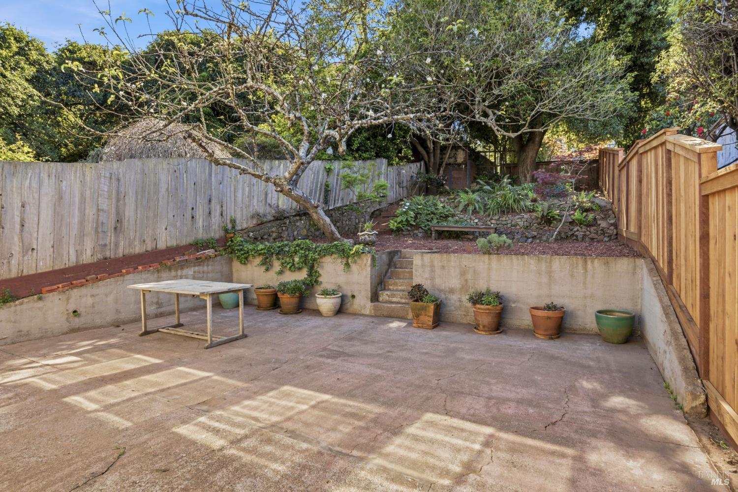 Detail Gallery Image 38 of 45 For 31 Acacia Ave, Belvedere,  CA 94920 - 3 Beds | 1 Baths