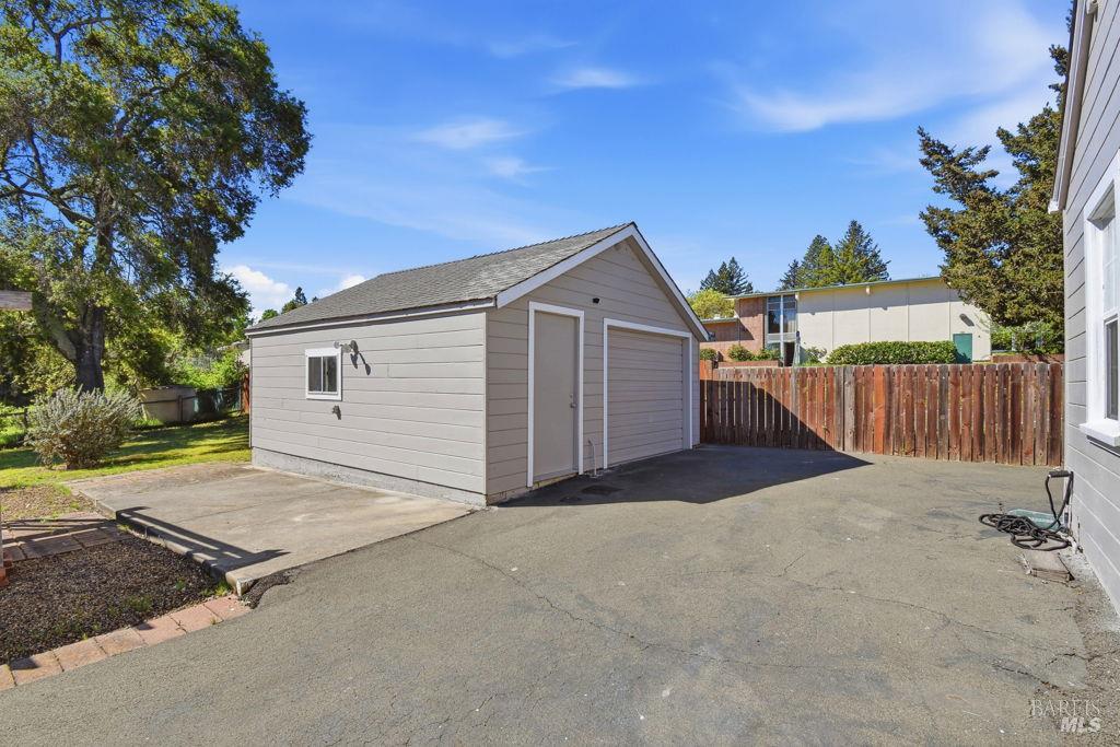 Detail Gallery Image 34 of 39 For 7265 Hayden Ave, Sebastopol,  CA 95472 - 2 Beds | 1 Baths