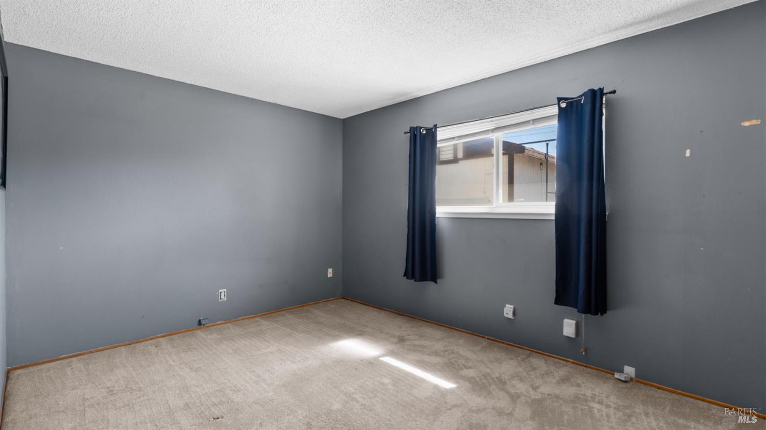 Detail Gallery Image 22 of 33 For 535 Amesbury Dr, Dixon,  CA 95620 - 3 Beds | 2 Baths