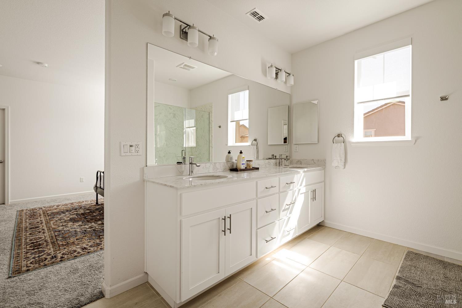 Detail Gallery Image 35 of 48 For 938 Fruit Stand Cir, Vacaville,  CA 95688 - 4 Beds | 4 Baths