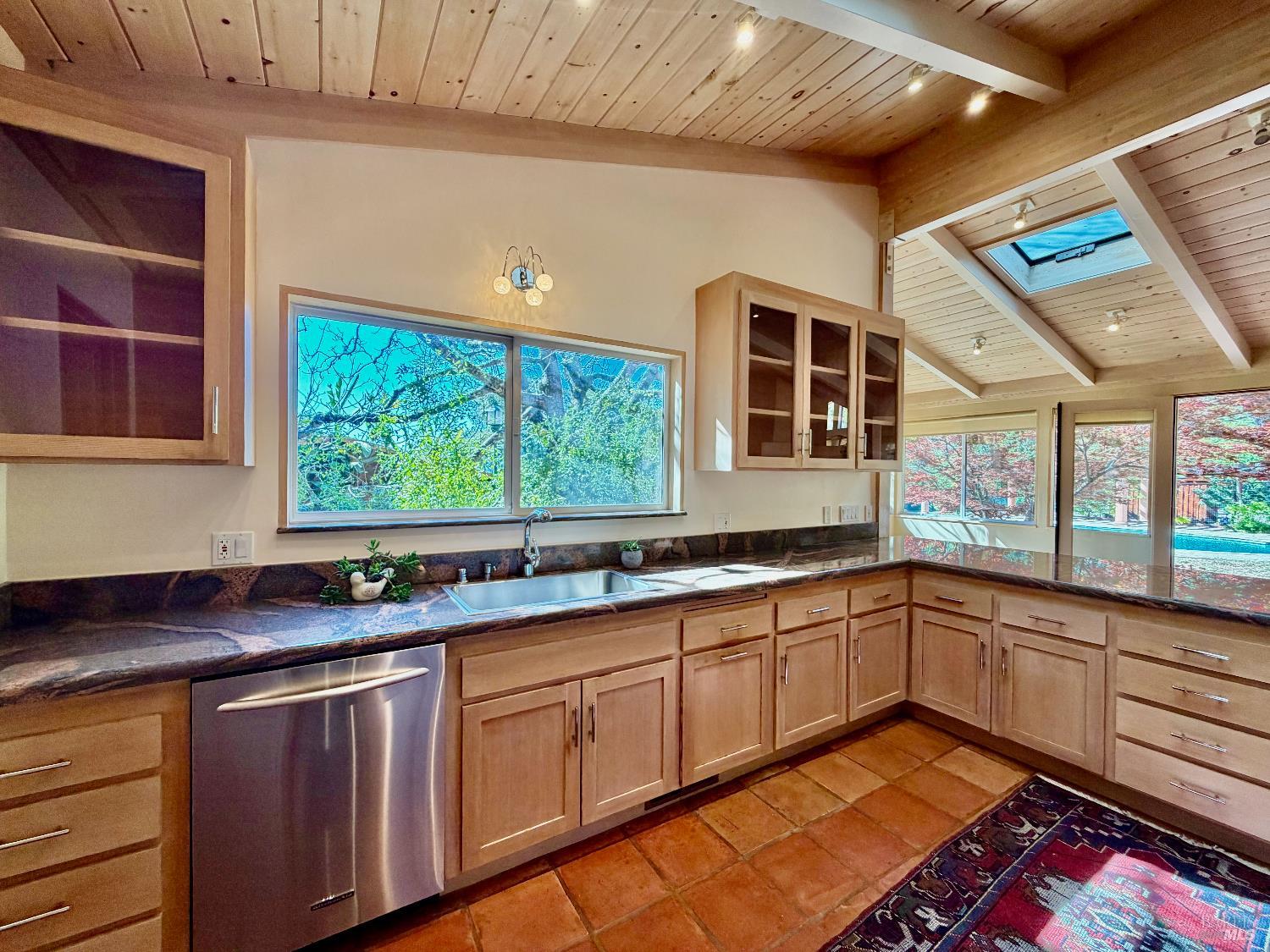 Detail Gallery Image 14 of 50 For 321 Dutch Henry Canyon Rd, Calistoga,  CA 94515 - 3 Beds | 3 Baths