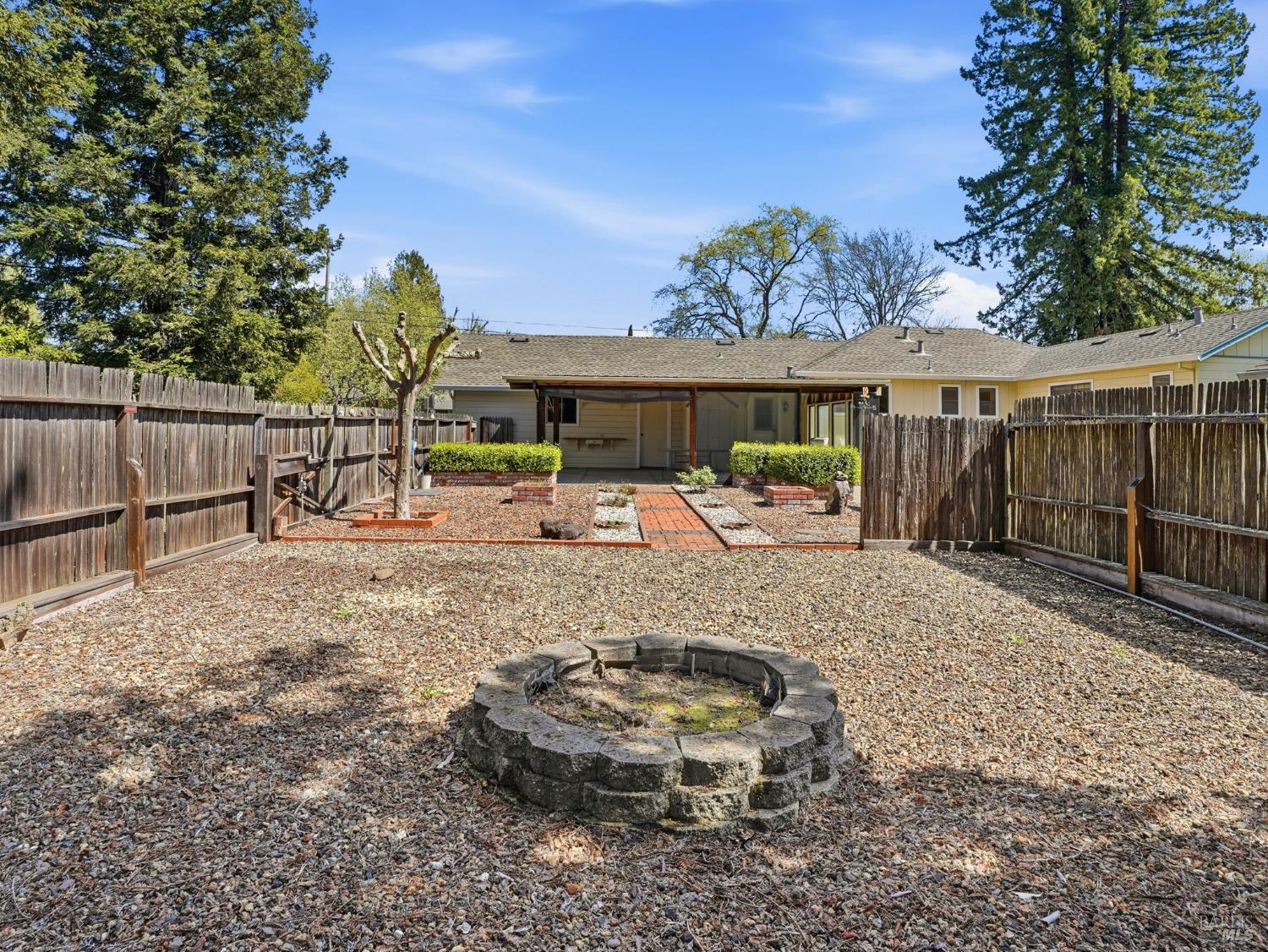 Detail Gallery Image 40 of 57 For 645 Speers Rd, Santa Rosa,  CA 95409 - 3 Beds | 2/1 Baths