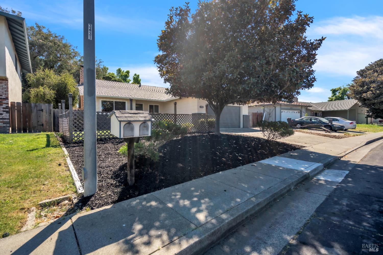 Detail Gallery Image 3 of 45 For 793 Marigold Dr, Fairfield,  CA 94533 - 4 Beds | 2 Baths