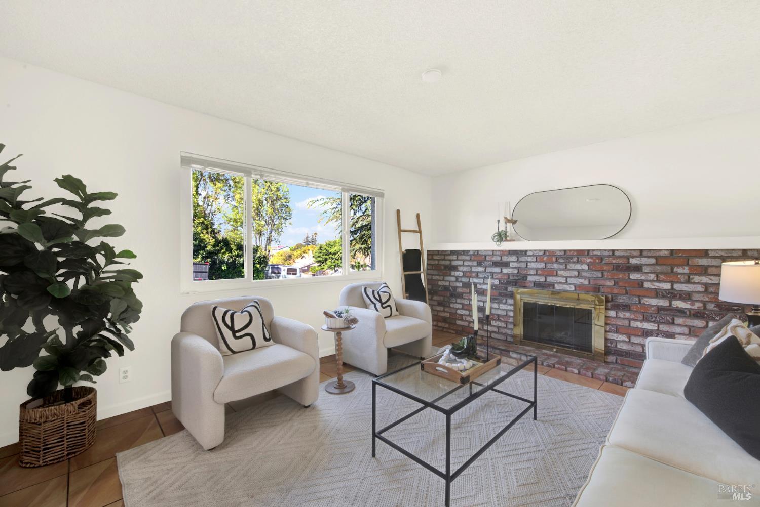 Detail Gallery Image 9 of 36 For 460 Turner Dr, Benicia,  CA 94510 - 3 Beds | 1/1 Baths