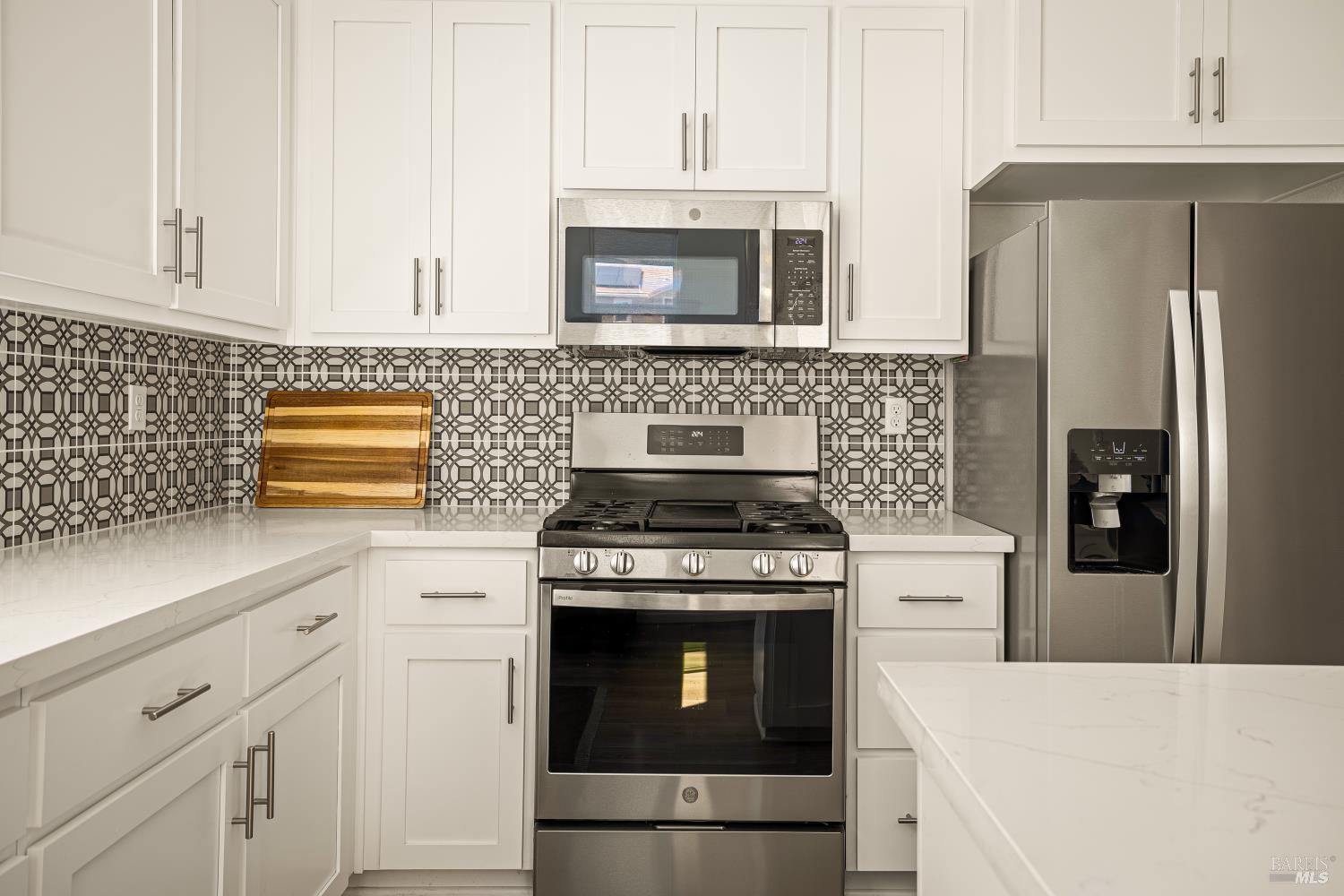 Detail Gallery Image 21 of 48 For 938 Fruit Stand Cir, Vacaville,  CA 95688 - 4 Beds | 4 Baths