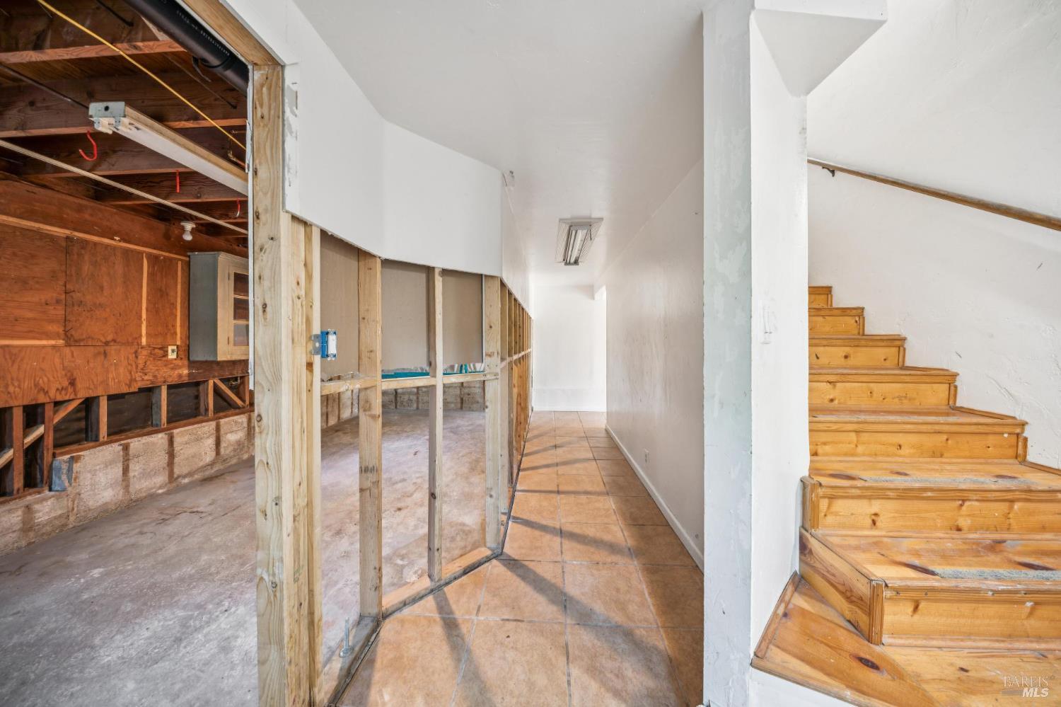 Detail Gallery Image 33 of 50 For 141 Edison Ave, Corte Madera,  CA 94925 - 2 Beds | 1/1 Baths